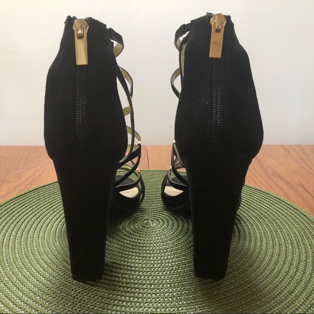Black suede block heels with gold detail - Picture 4 of 5